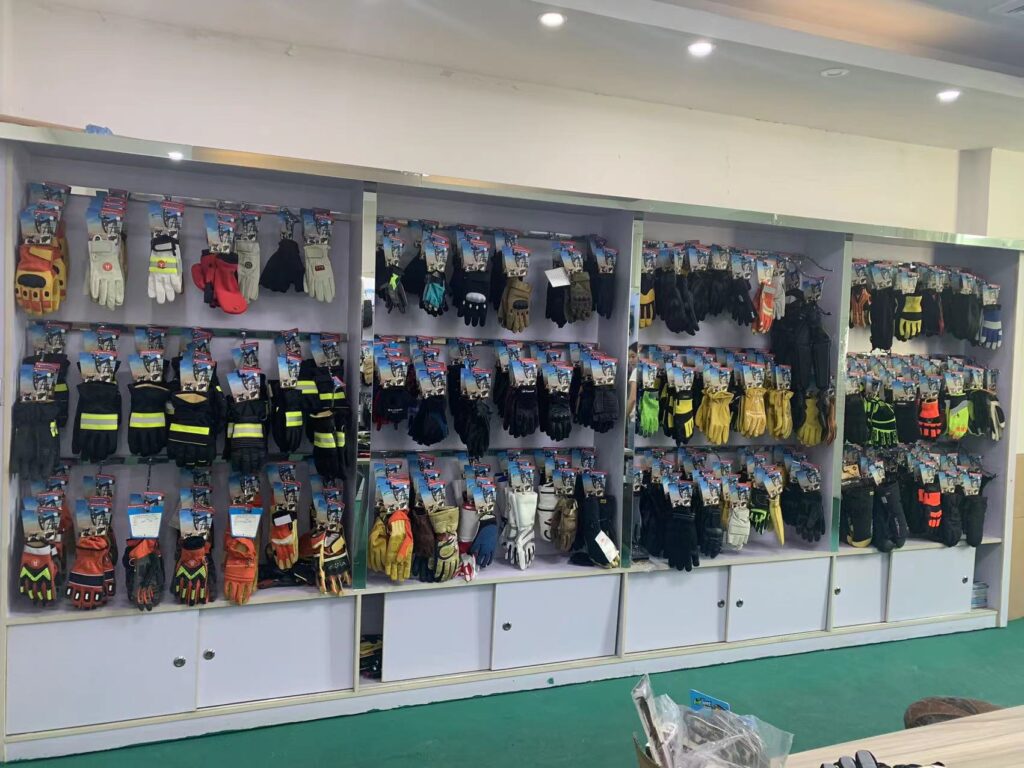 Gloves Manfacturer